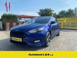 Blau Gebraucht 2017 Ford Focus ST-Line Kombi | 11.990 € (Fairer Preis)
