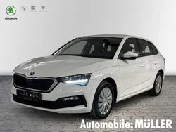 Weiss Gebraucht 2023 Skoda Scala Cool Plus Kleinwagen | 18.990 € (Superpreis)