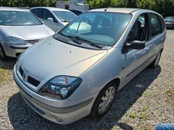 Silber Gebraucht 2003 Renault Scénic Dynamique Van / Kleinbus | 1.690 € (Fairer Preis)