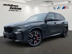 Dravitgrau metallic Gebraucht 2025 BMW X5 M Sport SUV | 107.923 € (Fairer Preis)