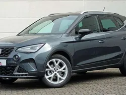 Magnetic grau metallic Gebraucht 2024 Seat Arona FR SUV | 22.860 € (Fairer Preis)