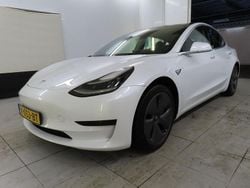 Weiß Gebraucht 2020 Tesla Model 3 Standard Range Limousine | 18.400 € (Guter Preis)