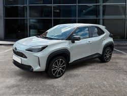 Grau Gebraucht 2023 Toyota Yaris Hybrid Sport SUV | 25.900 € (Guter Preis)