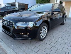 Schwarz Gebraucht 2015 Audi A4 Kombi | 11.000 € (Guter Preis)