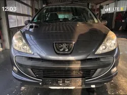 Grau Gebraucht 2010 Peugeot 206+ Kleinwagen | 1.000 € (Superpreis)