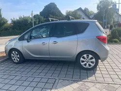 Grau Gebraucht 2012 Opel Meriva Edition Van / Kleinbus | 5.000 € (Fairer Preis)