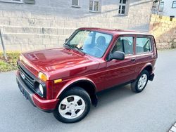 Rot Gebraucht 2017 Lada Taiga SUV | 11.550 € (Fairer Preis)