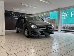 Mountaingrau met. Gebraucht 2016 Mercedes B200 Van / Kleinbus | 13.999 € (Fairer Preis)
