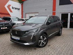 Grau Gebraucht 2021 Peugeot 5008 Allure Van / Kleinbus | 19.990 € (Fairer Preis)