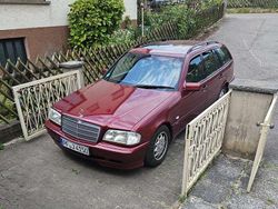 Rot Gebraucht 2000 Mercedes C200 Kombi | 2.500 €