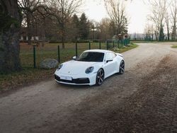 Weiß Gebraucht 2019 Porsche 911 Carrera 4S | 136.992 €