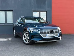 Blau Gebraucht 2020 Audi e-tron SUV | 26.180 € (Fairer Preis)
