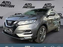 Grau Gebraucht 2018 Nissan Qashqai N-Connecta SUV | 15.490 € (Fairer Preis)