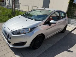 Silber Gebraucht 2014 Ford Fiesta Kleinwagen | 2.600 € (Teuer)