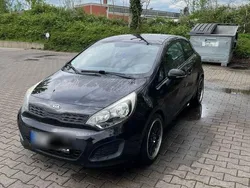 Schwarz Gebraucht 2012 Kia Rio Edition 7 Kleinwagen | 4.500 € (Fairer Preis)