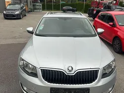Silber Gebraucht 2014 Skoda Octavia Ambition Kombi | 6.500 € (Guter Preis)