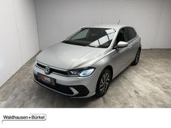 Reflexsilber (metallic) Gebraucht 2022 VW Polo Life Limousine | 19.950 € (Fairer Preis)