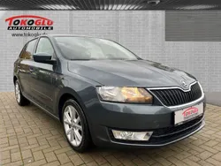 Grau Gebraucht 2014 Skoda Rapid Drive Limousine | 8.990 € (Teuer)