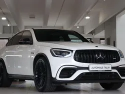 Weiß(metallic) Gebraucht 2020 Mercedes GLC63 AMG AMG Coupé | 57.880 € (Fairer Preis)