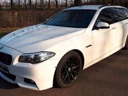 Weiß Gebraucht 2015 BMW 520 M Sport Kombi | 23.490 €