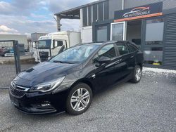 Schwarz Gebraucht 2018 Opel Astra Active Kombi | 10.900 € (Guter Preis)