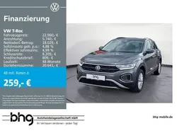 Indiumgrau metallic Gebraucht 2024 VW T-Roc Life SUV | 22.960 € (Fairer Preis)
