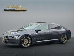 Grau Gebraucht 2018 VW Arteon Basis Limousine | 17.499 € (Fairer Preis)