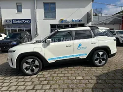 Weiß Gebraucht 2024 Ssangyong Torres EVX SUV | 45.900 €