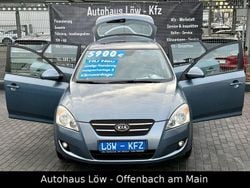 Blau Gebraucht 2009 Kia Ceed Kleinwagen | 5.900 € (Fairer Preis)