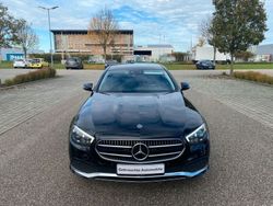 Schwarz Gebraucht 2021 Mercedes E300 Avantgarde Limousine | 26.500 €
