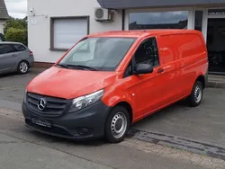 Rot Gebraucht 2015 Mercedes Vito Van / Kleinbus | 12.890 € (Guter Preis)