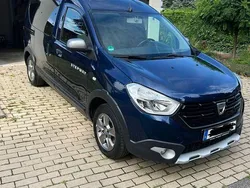 Blau Gebraucht 2019 Dacia Dokker Celebration Van | 14.999 € (Teuer)