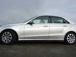 Silber metallic Gebraucht 2011 Mercedes E250 Elegance Limousine | 26.890 €