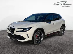 Beige Neu 2025 Alfa Romeo Junior Veloce SUV | 47.980 € (Fairer Preis)