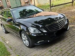 Schwarz Gebraucht 2010 Mercedes E250 Avantgarde Limousine | 9.100 € (Fairer Preis)