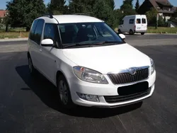 Weiß metallic Gebraucht 2014 Skoda Roomster Fresh Van / Kleinbus | 8.400 € (Fairer Preis)