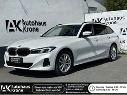 Weiß Gebraucht 2022 BMW 320 Limousine | 28.480 € (Guter Preis)