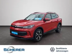 Persimmon red metallic Gebraucht 2024 VW Tiguan Life SUV | 33.690 € (Guter Preis)