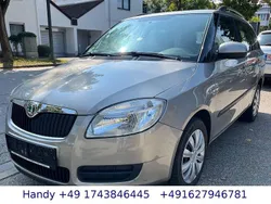 Beige Gebraucht 2009 Skoda Fabia Ambiente Limousine | 3.990 € (Teuer)