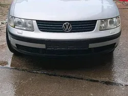 Grau Gebraucht 2000 VW Passat Limousine | 700 € (Guter Preis)