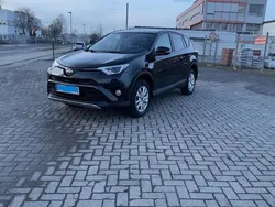 Schwarz Gebraucht 2017 Toyota RAV4 Hybrid Comfort SUV | 16.500 € (Superpreis)