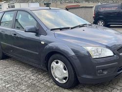 Schwarz Gebraucht 2007 Ford Focus Fun X Kombi | 1.800 € (Guter Preis)