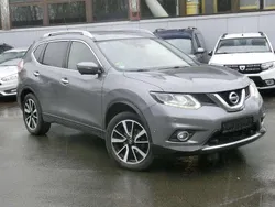 Anthrazit metallic Gebraucht 2017 Nissan X-Trail Tekna SUV | 14.590 € (Fairer Preis)