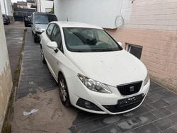 Weiß Gebraucht 2010 Seat Ibiza Kleinwagen | 2.800 € (Fairer Preis)
