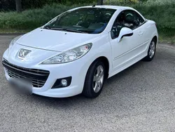 Weiß Gebraucht 2012 Peugeot 207 CC Cabrio | 3.999 € (Fairer Preis)