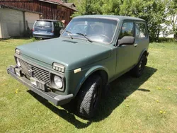 Grün Gebraucht 2015 Lada niva SUV | 7.590 € (Superpreis)