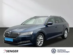 Lavablau metallic met. Gebraucht 2022 Skoda Superb Style Kombi | 27.480 € (Etwas zu teuer)