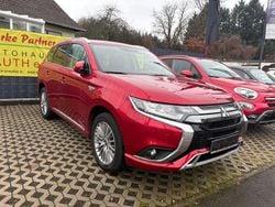 Rot Gebraucht 2020 Mitsubishi Outlander P-HEV SUV | 20.990 € (Fairer Preis)