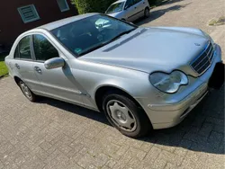 Silber Gebraucht 2001 Mercedes C180 Limousine | 1.500 €