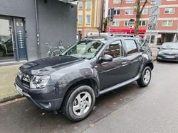 Grau Gebraucht 2016 Dacia Duster Prestige SUV | 10.000 € (Fairer Preis)